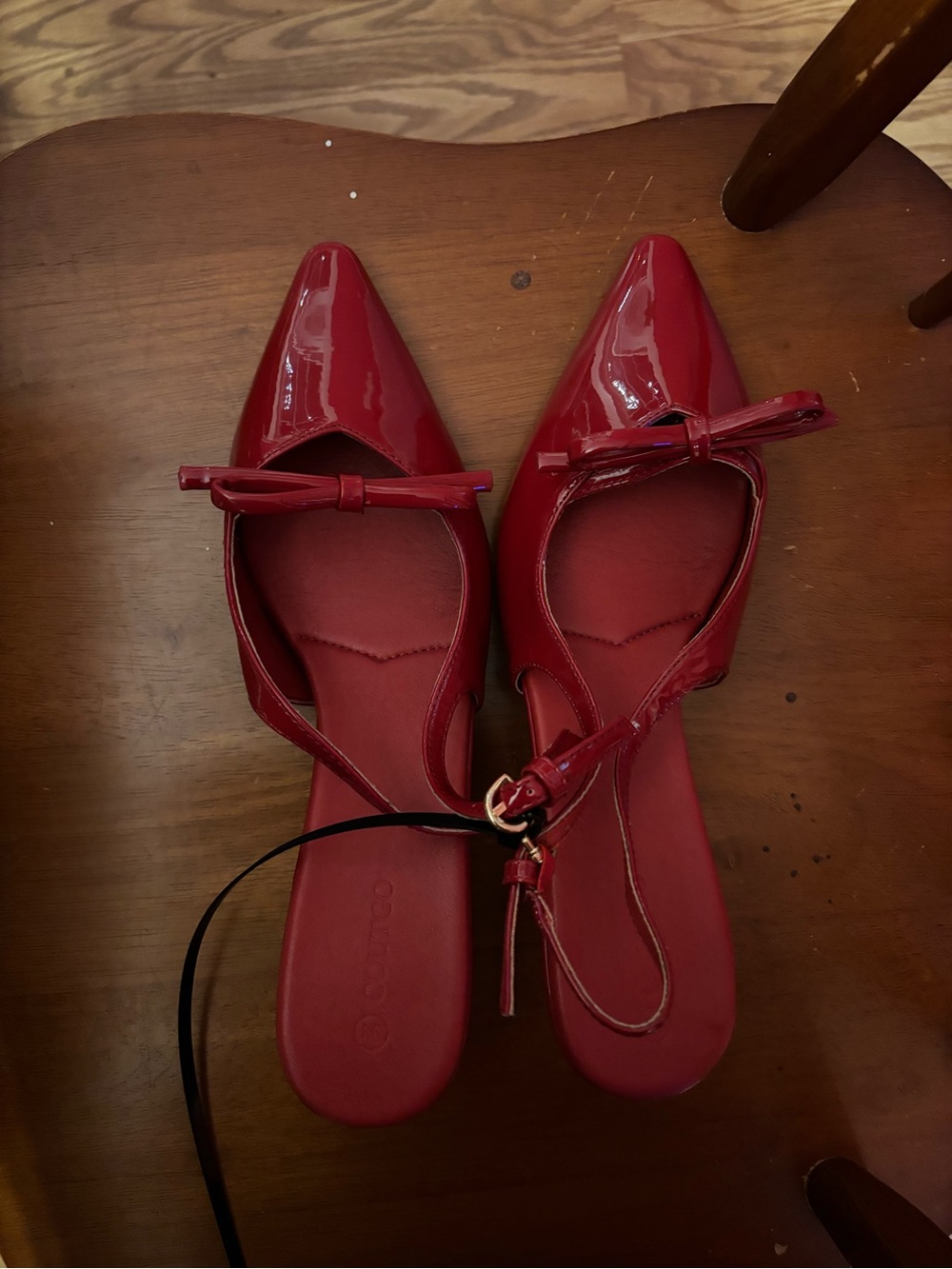 Coutco red pointed toe kitten heels! SZ 9 1/2 women’s! New without tag!
